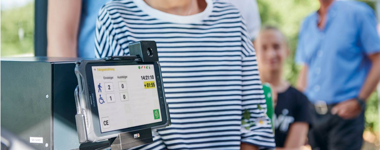 Fahrgastzählung - Manuell oder automatisch + Behindertenzählung | InfoMATRIK Fahrgastzählung - Manuell oder automatisch + Behindertenzählung | InfoMATRIK